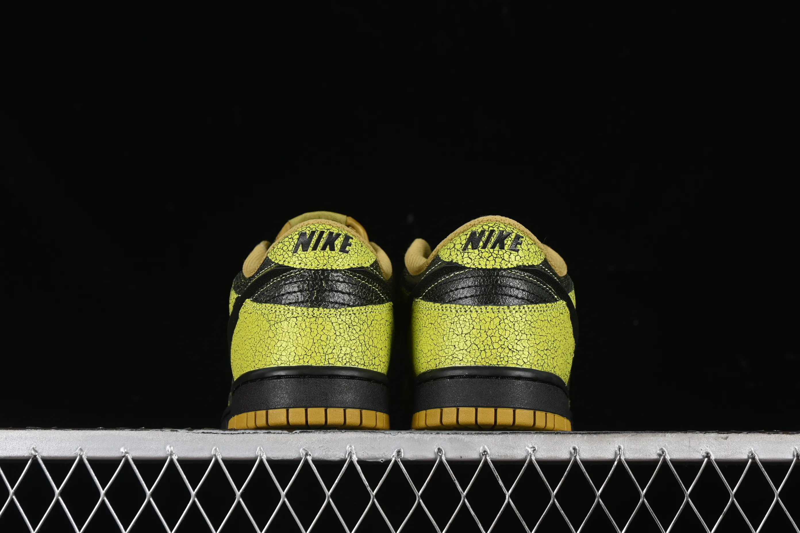 All Categories Nk SB Dunk Series Nk SB Dunk Low Low-top sneakers Nk Dunk Low "Halloween" Halloween-themed exclusive low-top casual sneakers HV6103-300